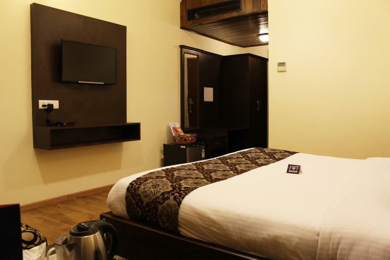 Palette - Solar Residency Hotell Srīnagar Eksteriør bilde